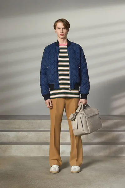 Look 32